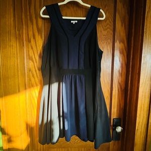 Lace And Mesh Navy Blue And Black Sleeveless Dress